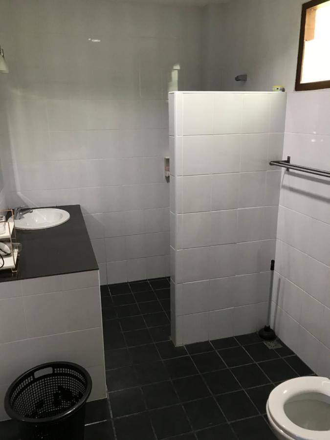 Villa Colina Khao Lak Rooms And Bungalows - Adults Only Екстериор снимка